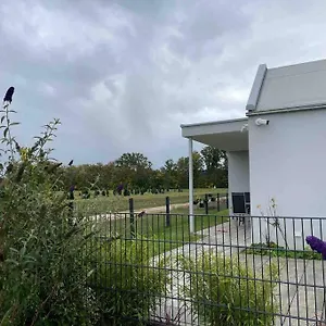 Apartment Mit Garten Naehe Legoland, Leipheim
